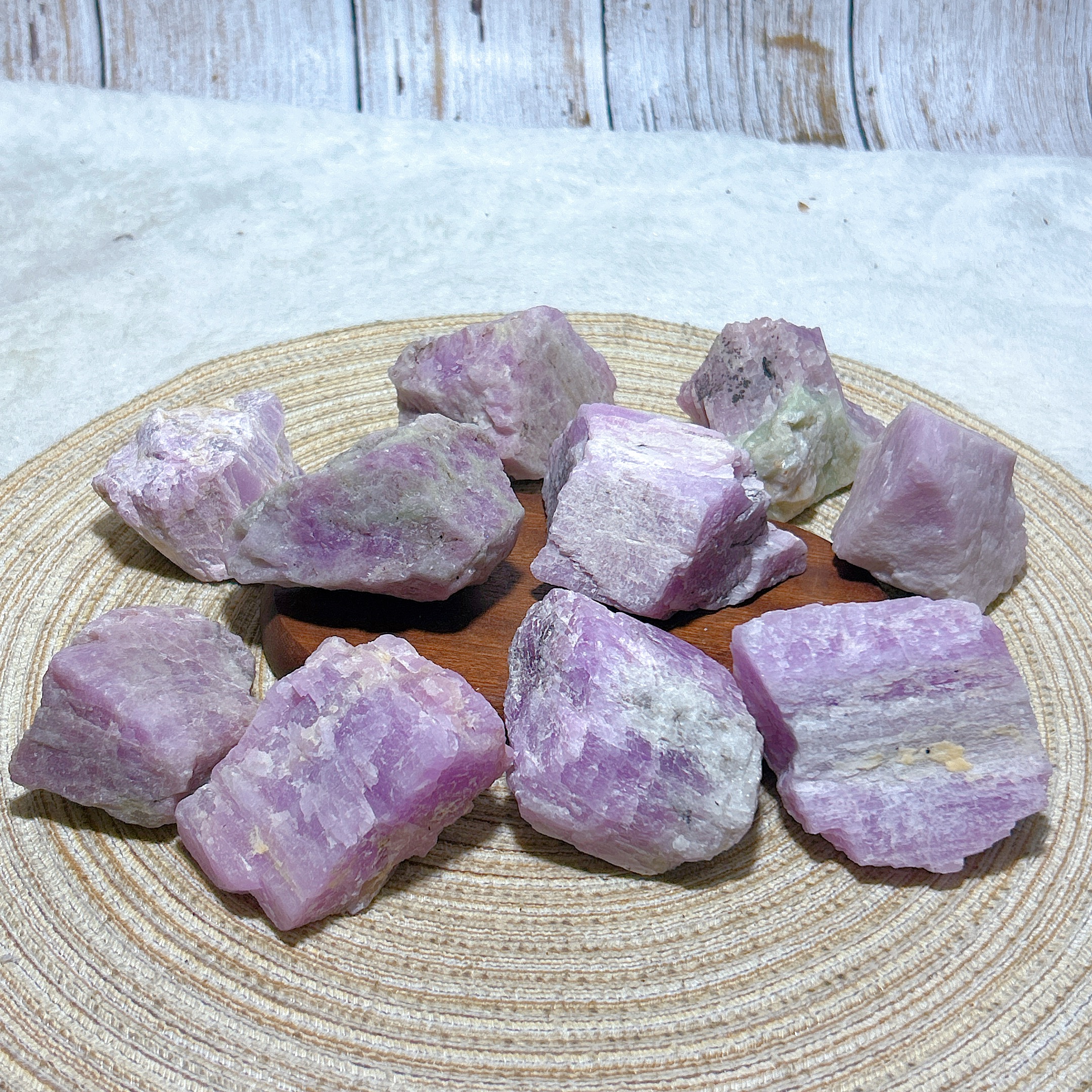 Healing Natural Crystal Kunzit - Lighting Effect Home Decor avaliação e preço