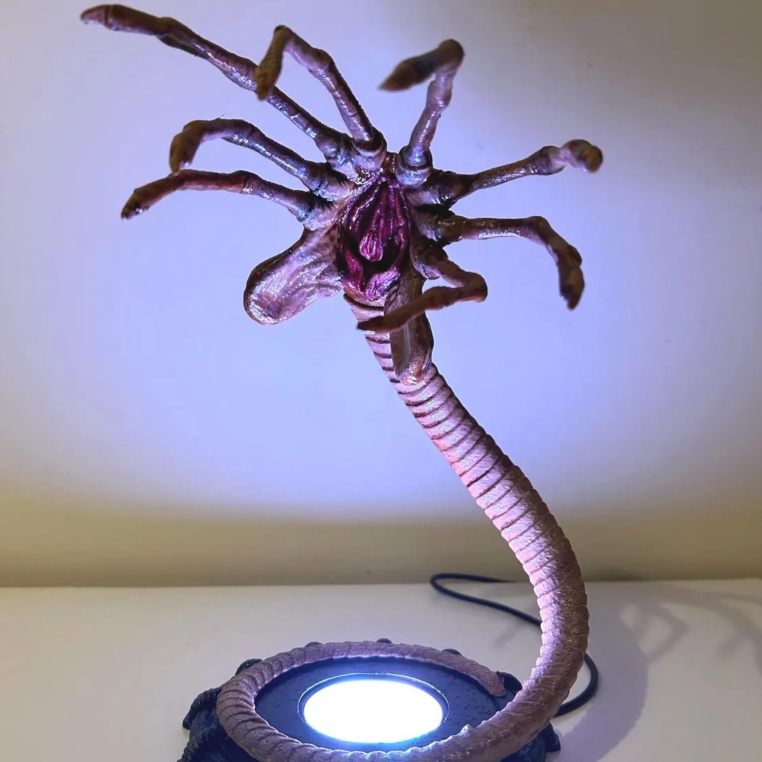 Alien Facehugger Lamp Nightlig - Lighting Decor Ideas avaliação e preço