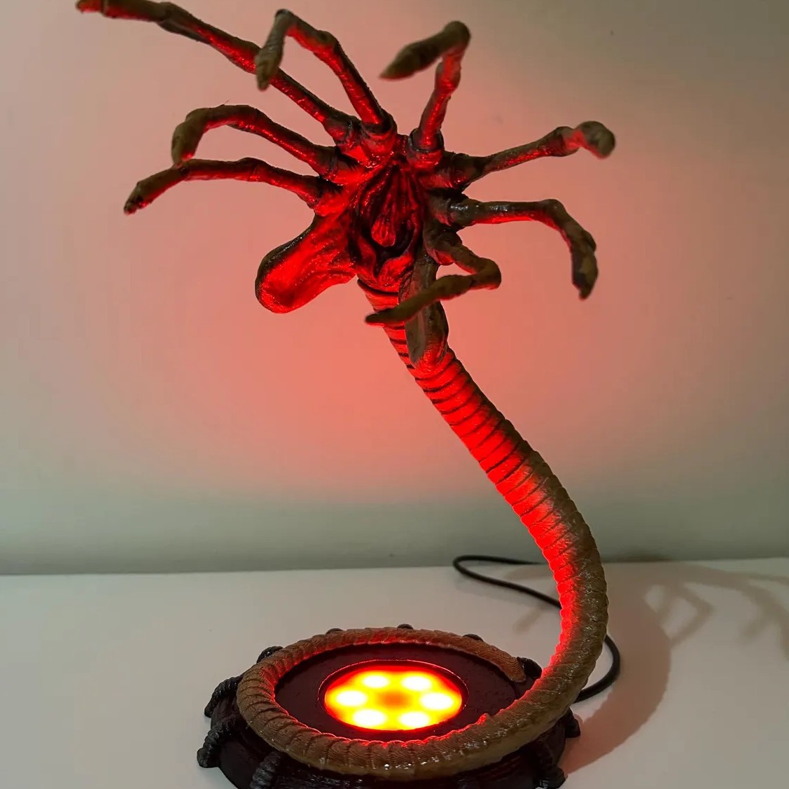 Alien Facehugger Lamp Nightlig - Lighting Decor Ideas avaliação e preço